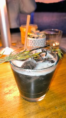 Quince Lakehouse by null