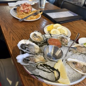 Hook & Anchor - Seafood Near Me - Costa Mesa, California Hook & Anchor - Seafood Near Me - Costa Mesa, California