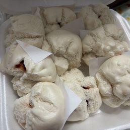 Steamed bbq pork buns! Steamed bbq pork buns!