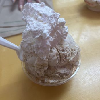 Ashley's Ice Cream - Ice Cream & Frozen Yogurt Near Me - New Haven, Connecticut
