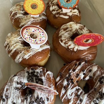 Donut Chef - Cannoli, Strawberry cream cheese, Vanilla buttercream - Desserts Near Me - Shelby Township, Michigan