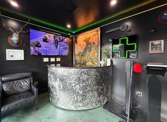 The Green Cross by null