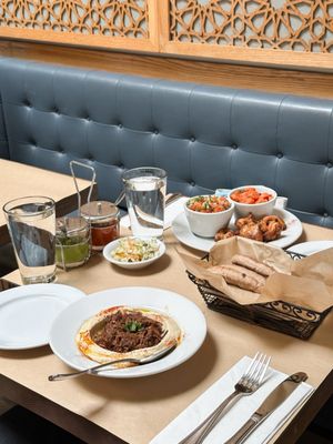 Oren's Hummus by null