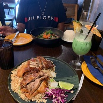 Born Thai - Thai Near Me - Brooklyn, New York