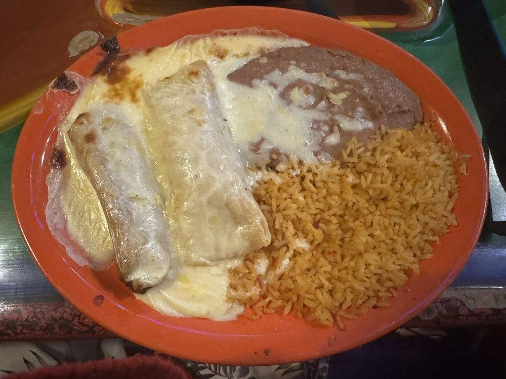 EL PATIO - Updated May 2025 - 40 Photos & 42 Reviews - 5412 University
