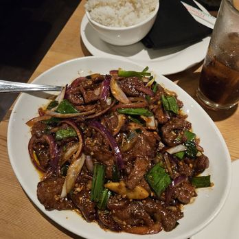 Wokcano - Mongolian beef with rice - Chinese Near Me - Valencia, California