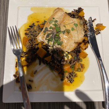 United Polaris Lounge - Pan seared rainbow trout - Airport Lounges Near Me - Chicago, Illinois United Polaris Lounge - Pan seared rainbow trout - Airport Lounges Near Me - Chicago, Illinois