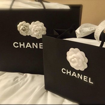 Chanel - A few bags from my purchase - Cosmetics & Beauty Supply Near Me - Paris, 75 Chanel - A few bags from my purchase - Cosmetics & Beauty Supply Near Me - Paris, 75