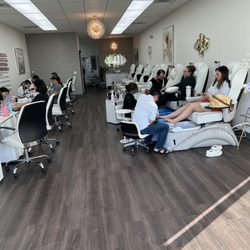 Bliss Nails & Lash Lounge