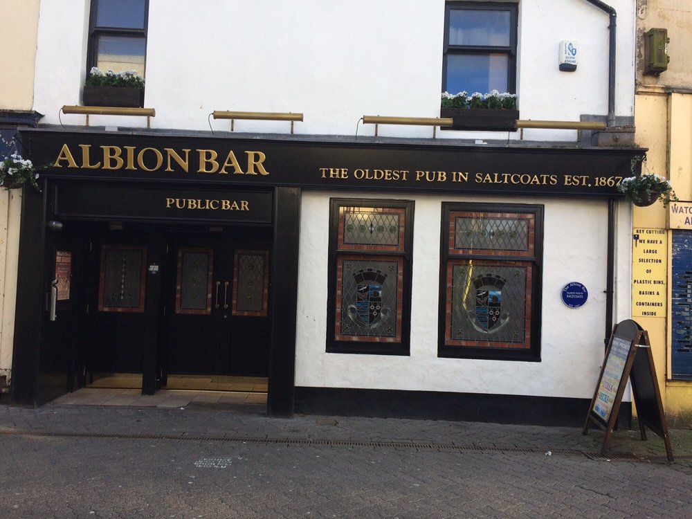ALBION BAR Updated July 2024 1618 Dockhead Street, Saltcoats