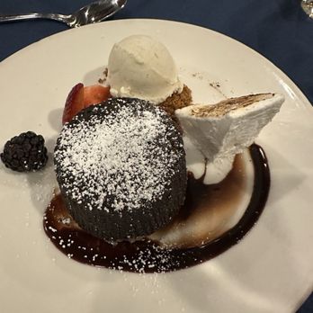 Pamplemousse Grille - Chocolate lava cake - New American Near Me - Solana Beach, California