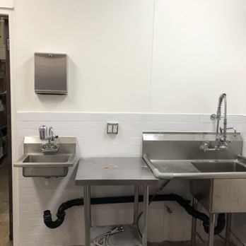 LA Home Construction - Tiling on our back sinks - General Contractors Near Me - Beverly Hills, California