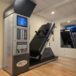 Eugene Lee, DC LAc - Edgewater Rehab & Wellness - DRX9000 True Spinal Decompression