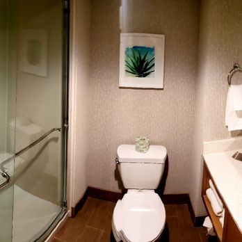 DoubleTree by Hilton Phoenix Chandler - Hotels Near Me - Chandler, Arizona DoubleTree by Hilton Phoenix Chandler - Hotels Near Me - Chandler, Arizona