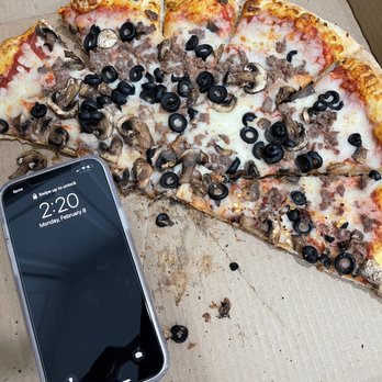 Big T's Pizza - Leftover pizza - Pizza Near Me - Rialto, California