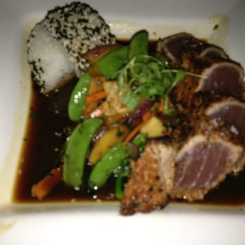 Narcoossee's - Tuna = spicy - New American Near Me - Lake Buena Vista, Florida