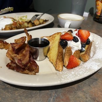 Iron Gate Cafe - French Toast with Bacon, Fresh Fruits, and Whip Cream - Cafes Near Me - Albany, New York