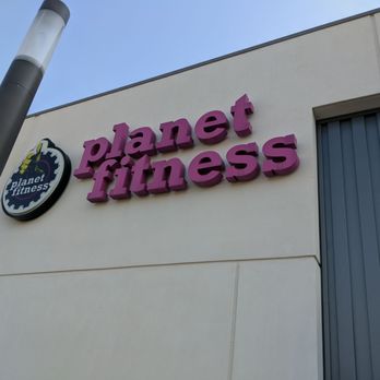 Planet Fitness - Gotta get it in real quick before they close - Gyms Near Me - Chapel Hill, North Carolina Planet Fitness - Gotta get it in real quick before they close - Gyms Near Me - Chapel Hill, North Carolina
