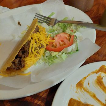 Taqueria Jalisco - 1 (of 2) crunchy tacos   12-21-25 - Mexican Near Me - Clovis, New Mexico