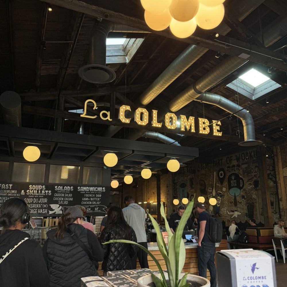 La Colombe Coffee - Inside - Coffee & Tea Near Me - Philadelphia, Pennsylvania