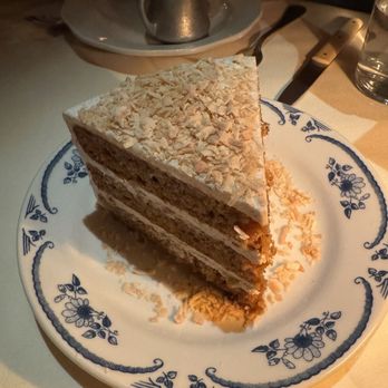 Monkey Bar - Carrot Cake - American Near Me - New York, New York Monkey Bar - Carrot Cake - American Near Me - New York, New York