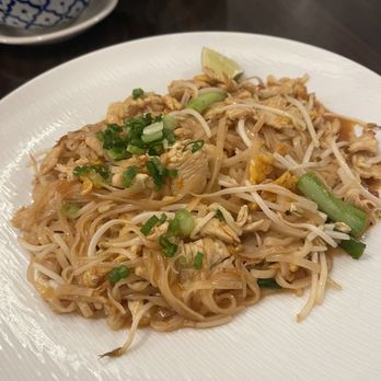 Khao Thai Cuisine - Pad Thai - Thai Near Me - Englewood, New Jersey