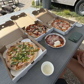 Scot’s Pizza - Pizza Near Me - Burnet, Texas
