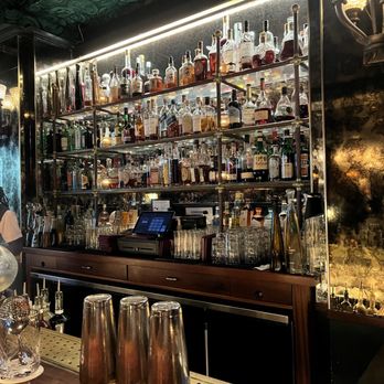 Carbone Miami - Bar - New American Near Me - Miami, Florida Carbone Miami - Bar - New American Near Me - Miami, Florida