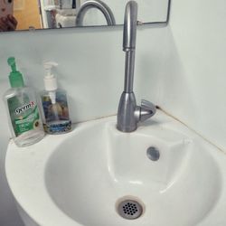 Micki Ly, MD - The sink needs scrubbing. Very unsanitary.