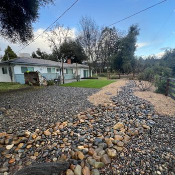 E.C Landscaping - Oakhurst California dry garden - Landscaping Near Me E.C Landscaping - Oakhurst California dry garden - Landscaping Near Me