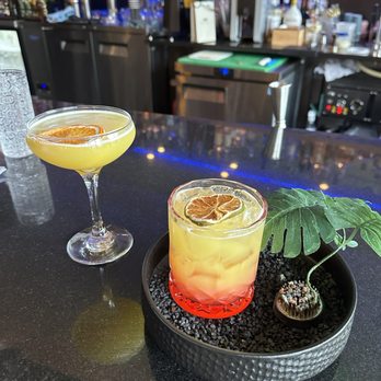 La Montaña - Beautiful cocktails - Cocktail Bars Near Me - Carrboro, North Carolina La Montaña - Beautiful cocktails - Cocktail Bars Near Me - Carrboro, North Carolina