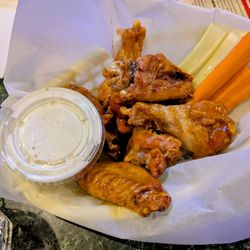 Bully's Sports Bar & Grill - Bourbon glazed wings