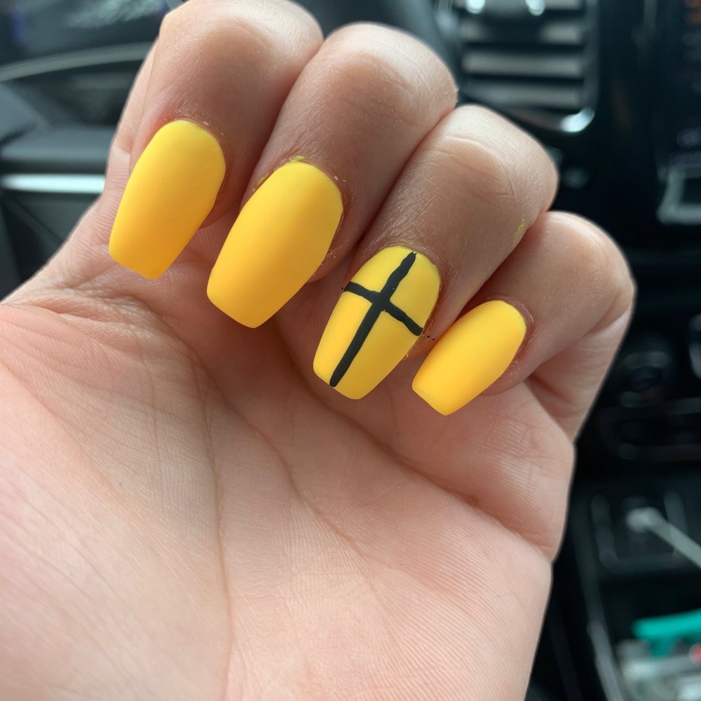 Cuties Nails - Crooked cross - Nail Salons Near Me - Orland Park, Illinois