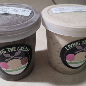 Living The Cream - 04/2026 Flavors - Oreo Brownie Smash(L) and Orangey Eggnog Stracciatella(R) - Ice Cream & Frozen Yogurt Near Me