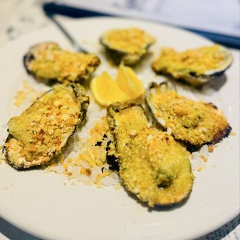 Gatlin's Fins & Feathers - Southern Near Me - Houston, Texas