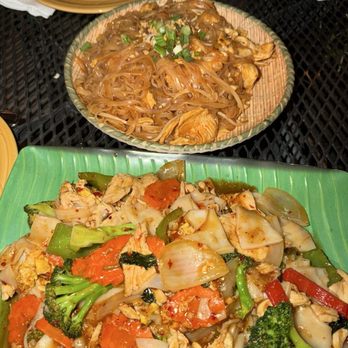 Suchada’s Thai - Pad kee Mao - Thai Near Me - Moscow, Idaho Suchada’s Thai - Pad kee Mao - Thai Near Me - Moscow, Idaho