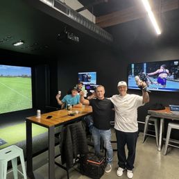 Sim golf and vibes! Sim golf and vibes!