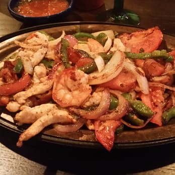 Casa Grande Mexican Grill - Fajitas Vera Cruz (chicken and shrimp ) - Mexican Near Me - Fort Wayne, Indiana