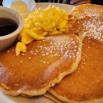 Bill's Cafe - Kids mini pancake with scrambled eggs - Breakfast & Brunch Near Me - San Jose, California