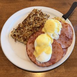 Traditional Benny (Eggs Benedict). Delicious! Traditional Benny (Eggs Benedict). Delicious!