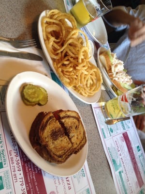 4 G's Restaurant & Pizza by null