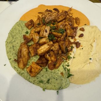 Pita Jungle - Hummus Trio with Chicken - Mediterranean Near Me - Chandler, Arizona