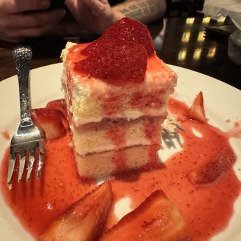 LongHorn Steakhouse - Strawberries & Cream Shortcake - Steakhouses Near Me - Fort Worth, Texas