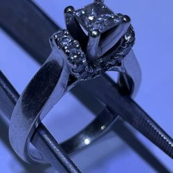 TQ Jewelers - Before Picture - you can see the 10 years of wear and tear