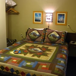 Alpine Motel - Super cute decor.