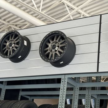 Les Schwab Tire Center - Rims - Tires Near Me - Livermore, California Les Schwab Tire Center - Rims - Tires Near Me - Livermore, California