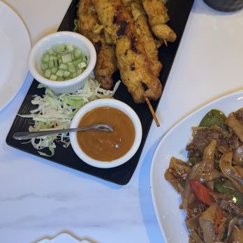 Spoon Thai Kitchen - Thai Near Me - San Diego, California