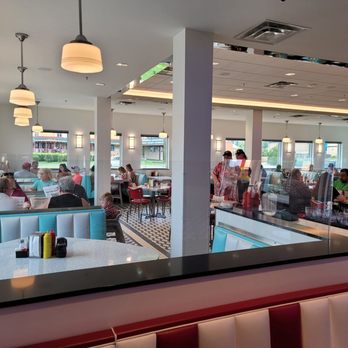 Sunliner Diner - Diners Near Me - Pigeon Forge, Tennessee Sunliner Diner - Diners Near Me - Pigeon Forge, Tennessee