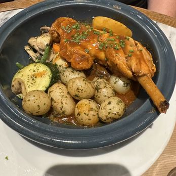 La Jacobine - Chicken with boiled potatoes and zucchini - Tea Rooms Near Me - Paris, 75