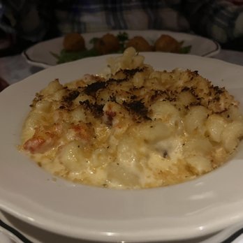 Pearl's Deep Dive - Lobster Mac and Cheese - Cocktail Bars Near Me - Royal Oak, Michigan